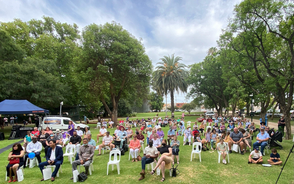 Crowd at Mountford Park