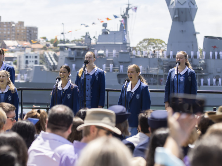 Salute to Australia - Choir and HMAS Parramatta (Australia Day 2022)
