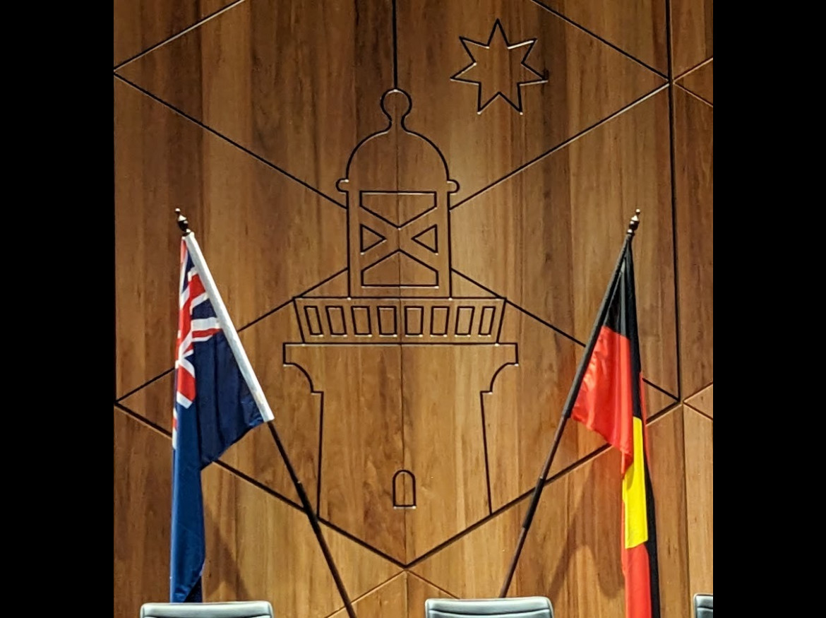macquarie uni flags